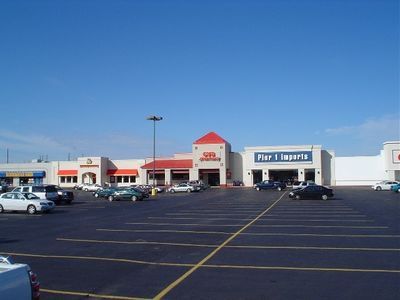 BOSSIER CORNERS SHOPPING CENTER: 2001 Airline Dr, Bossier City, LA 71111